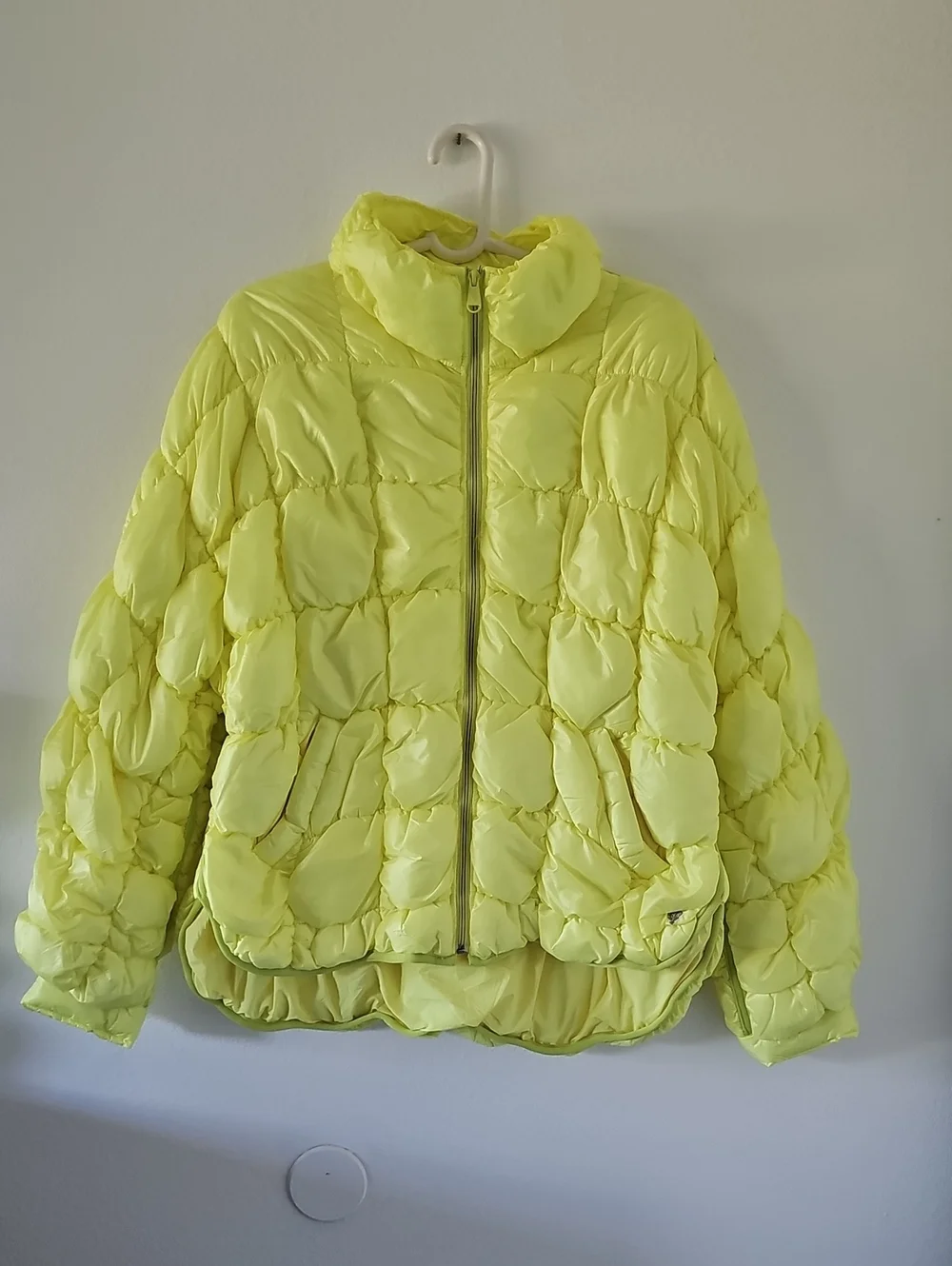 ●●FREE PEOPLE NEON HIGHLIGHTER YELLOW SHINY PUFFER JACKET NWOT S.L●●